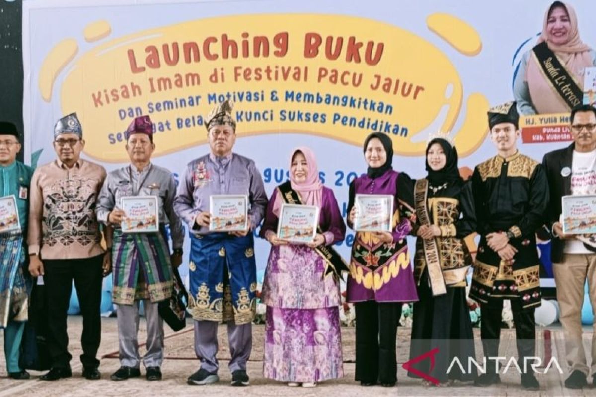 Peluncuran buku "Bunda Literasi Kuansing : Kisah Imam" dukung festival pacu jalur