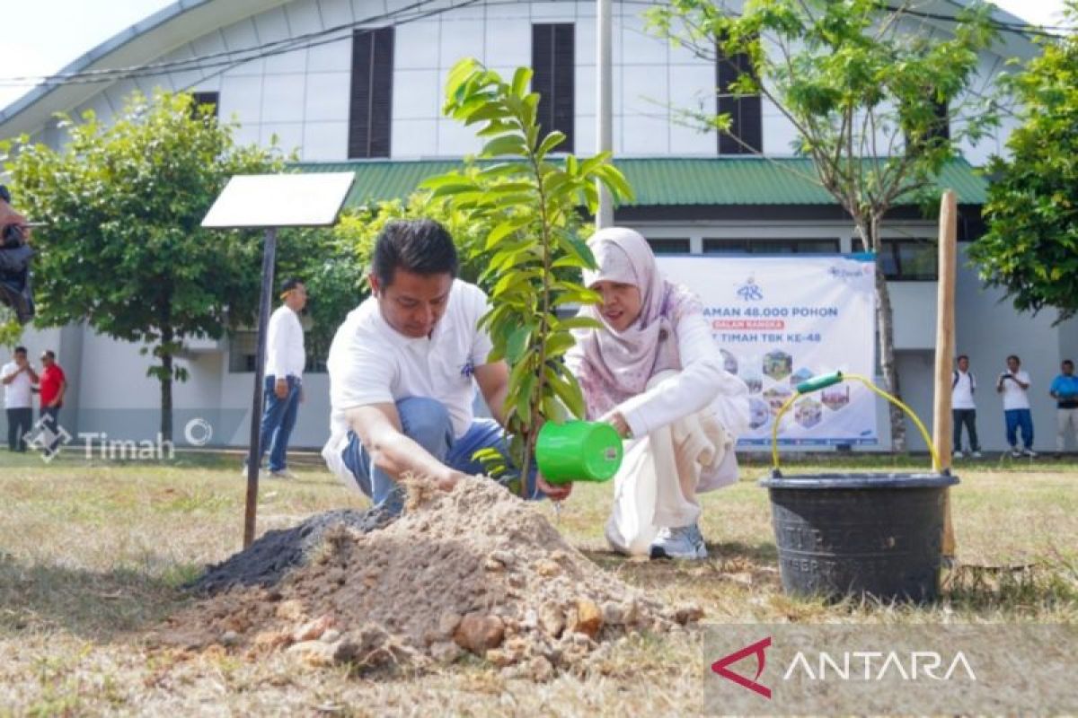 Rangkaian Kegiatan HUT ke-48 PT Timah, Bulan Bakti dan Tanam Pohon Hingga Berbagi Kebahagiaan Bersama Karyawan