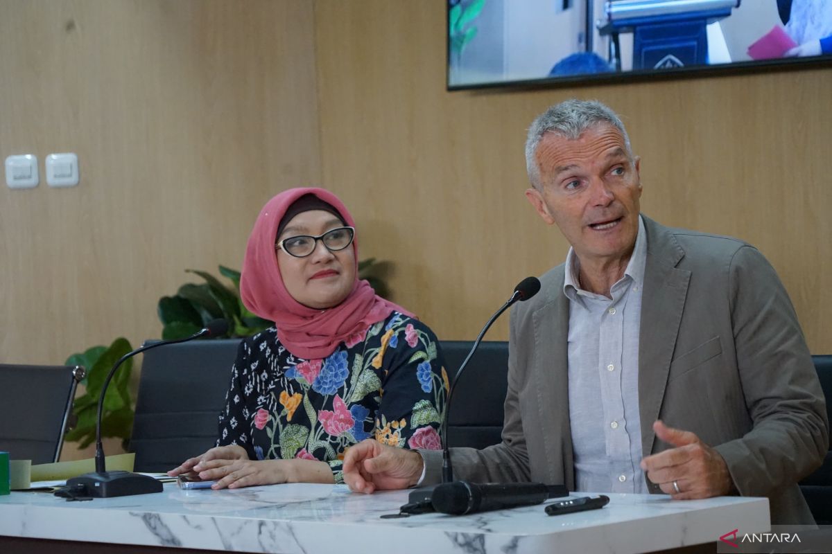 Unpad-Universitas di Italia kaji pengurangan bahaya rokok bagi manusia