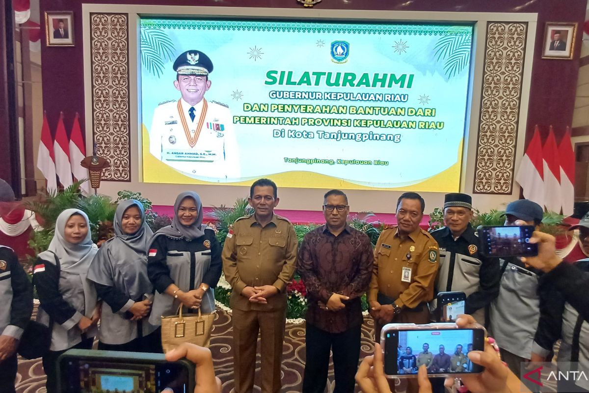 Pemprov Kepri salurkan bantuan Rp120 miliar untuk dua kecamatan