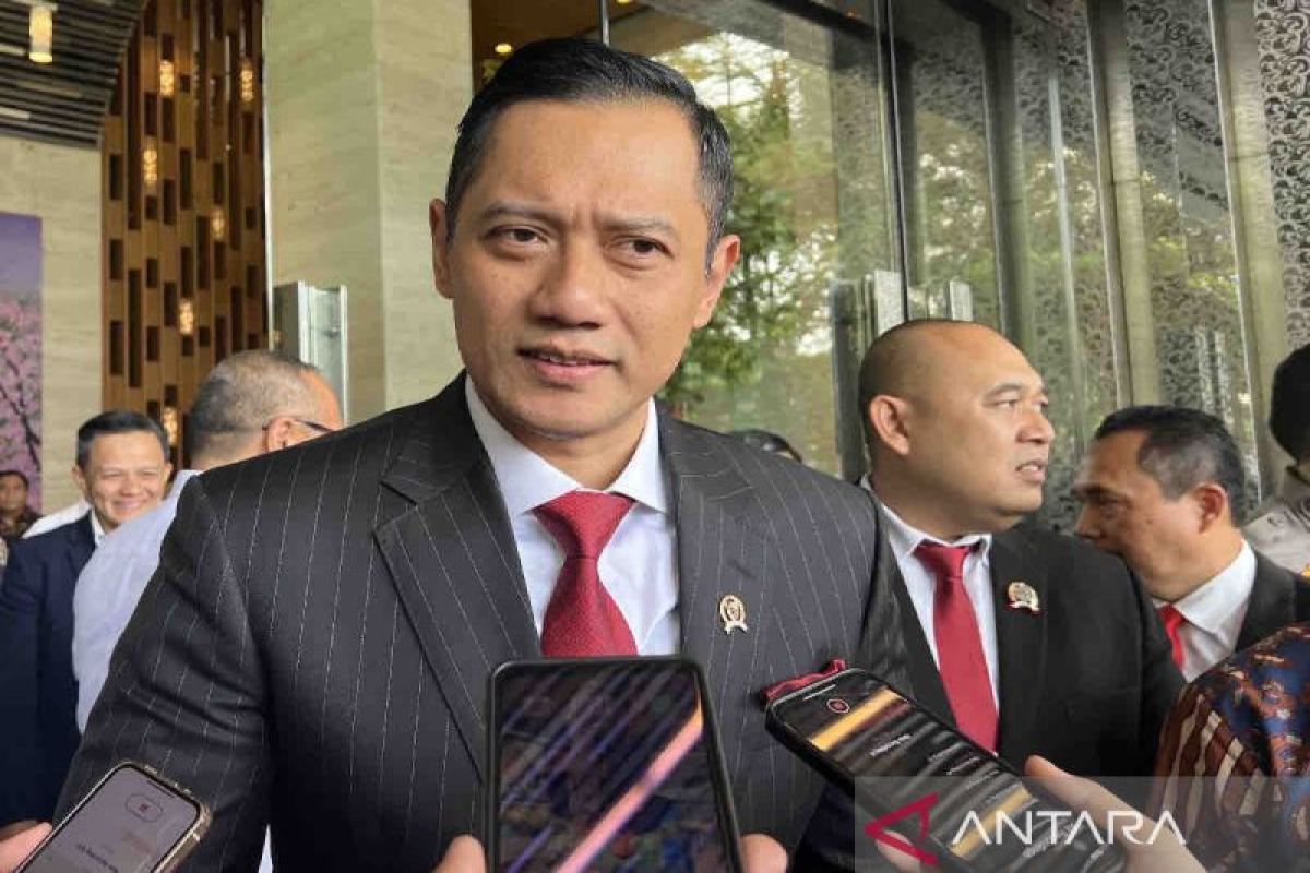 Menteri ATR tegaskan buat mafia tanah tak nyaman hingga ke akarnya