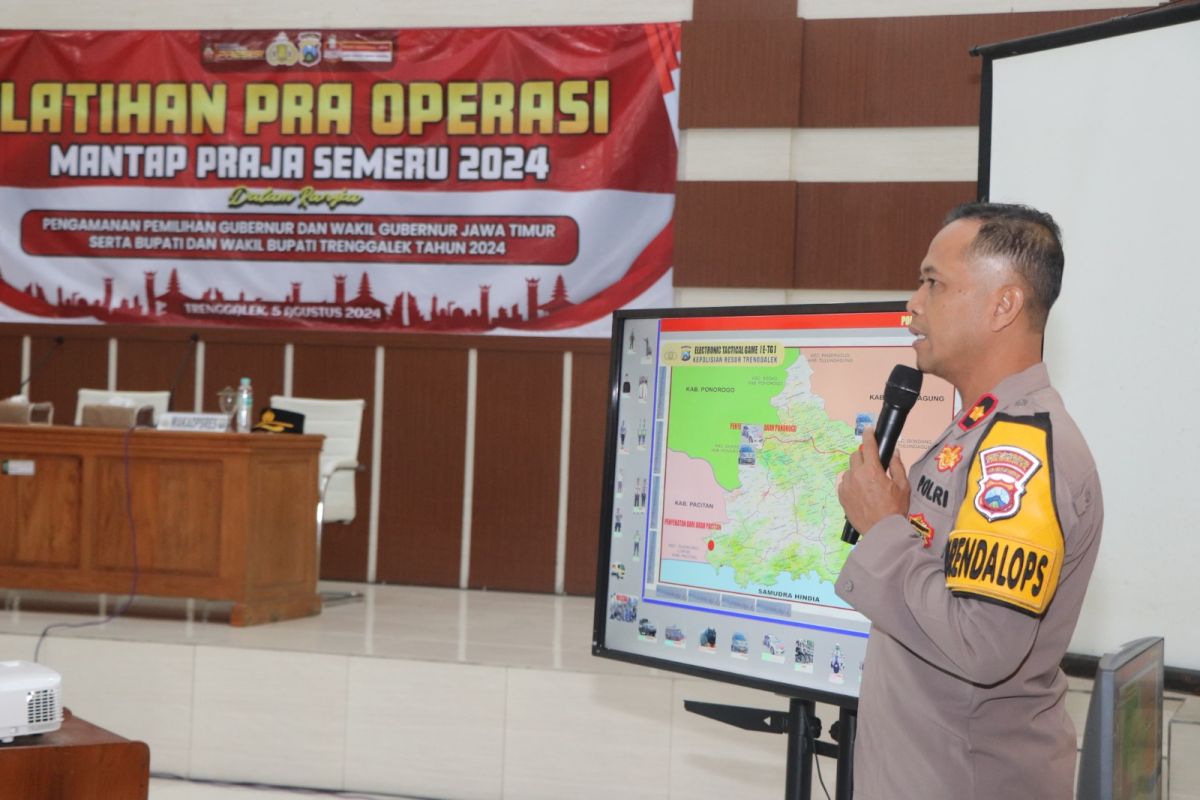 Polres Trenggalek lakukan simulasi pengamanan pilkada secara virtual