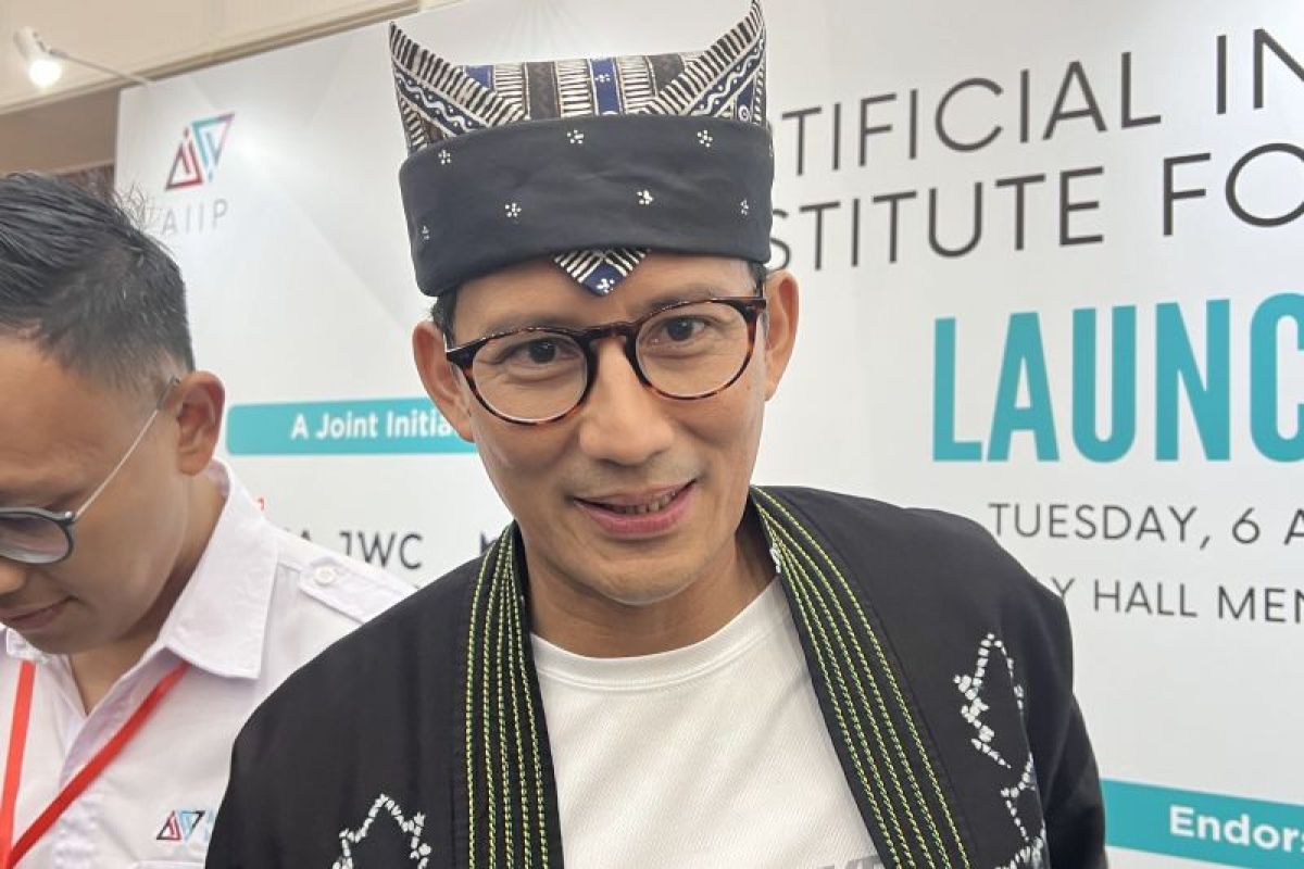 Sandiaga Uno setuju usulan penghapusan pajak tiket pesawat