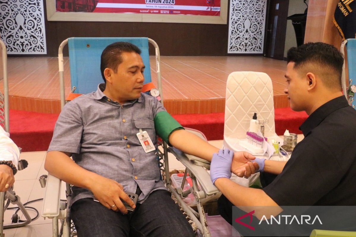 Hari Pengayoman ke-79 di Pekanbaru disemarakkan dengan donor darah