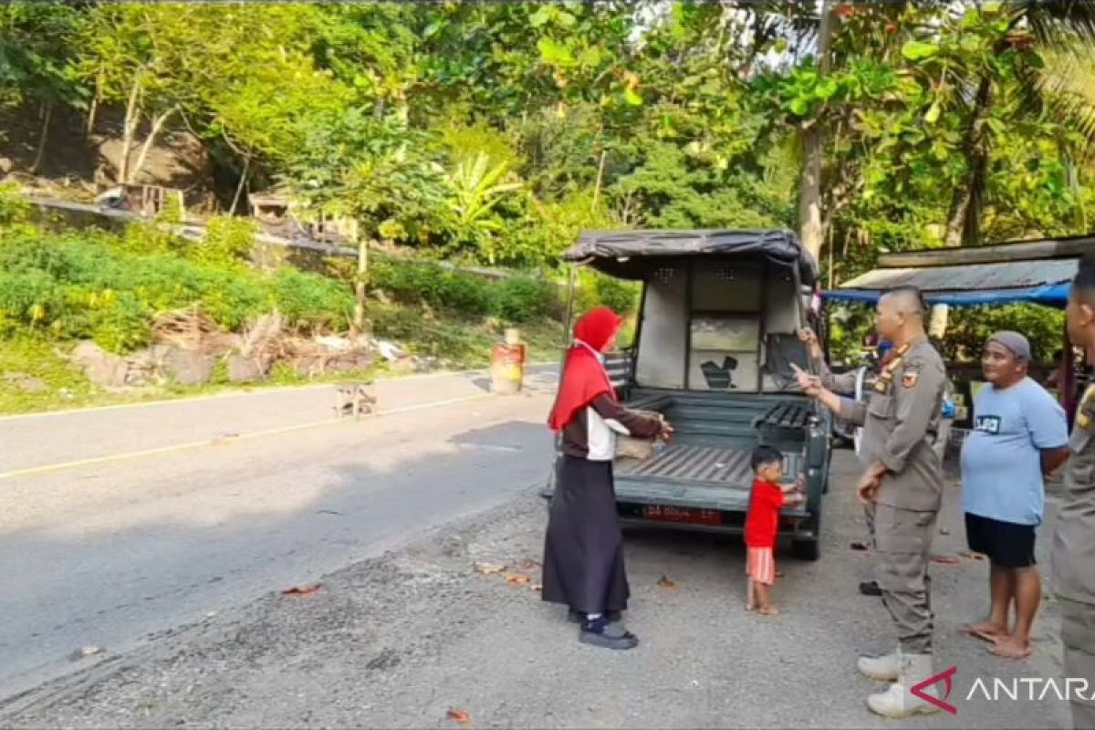 Pemkab Tanah Datar tertibkan peminta sumbangan di jalan raya