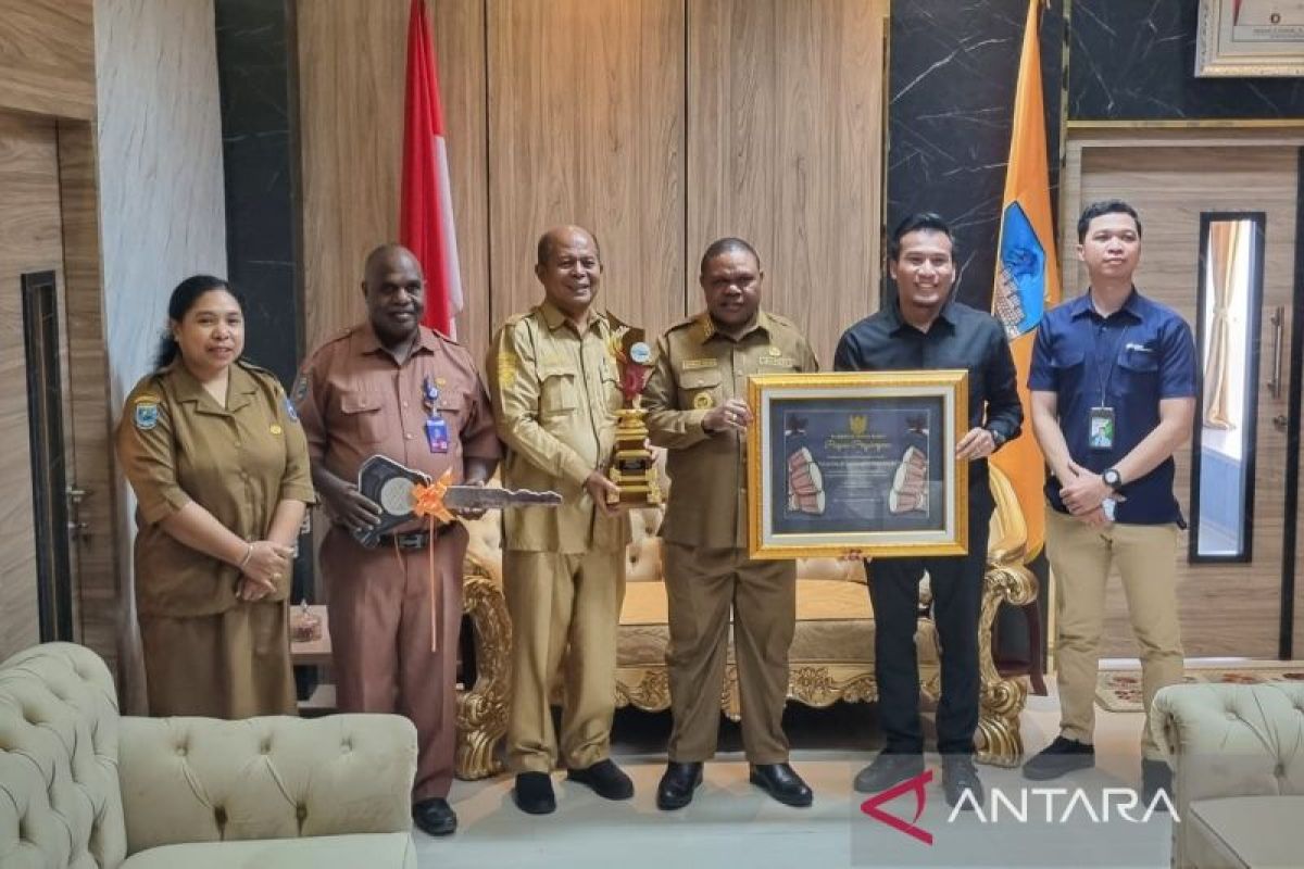 Manokwari terbaik di Papua Barat melindungi tenaga kerja