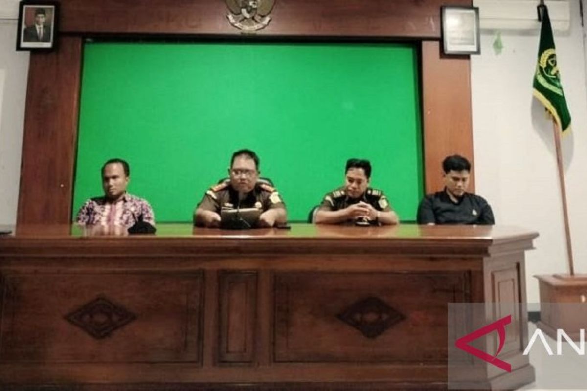 Kejari KKT-Maluku pastikan proses hukum mantan Bupati KKT tetap berjalan