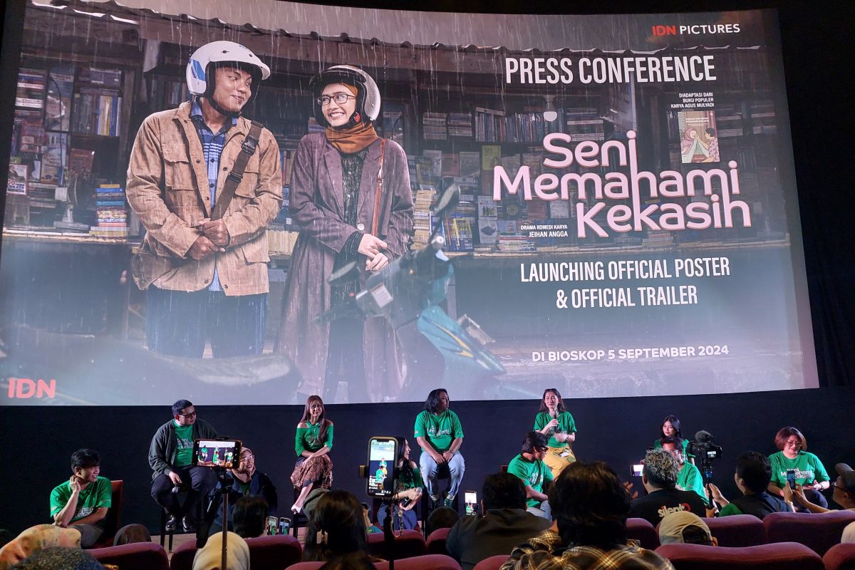 Poster dan Trailer "Seni Memahami Kekasih" resmi dirilis