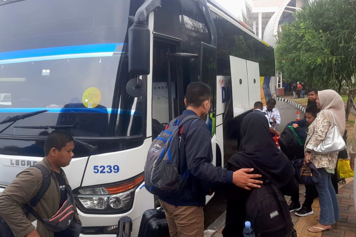 DAMRI Dukung Mobilisasi 600 Peserta OSN 2024 di Jakarta