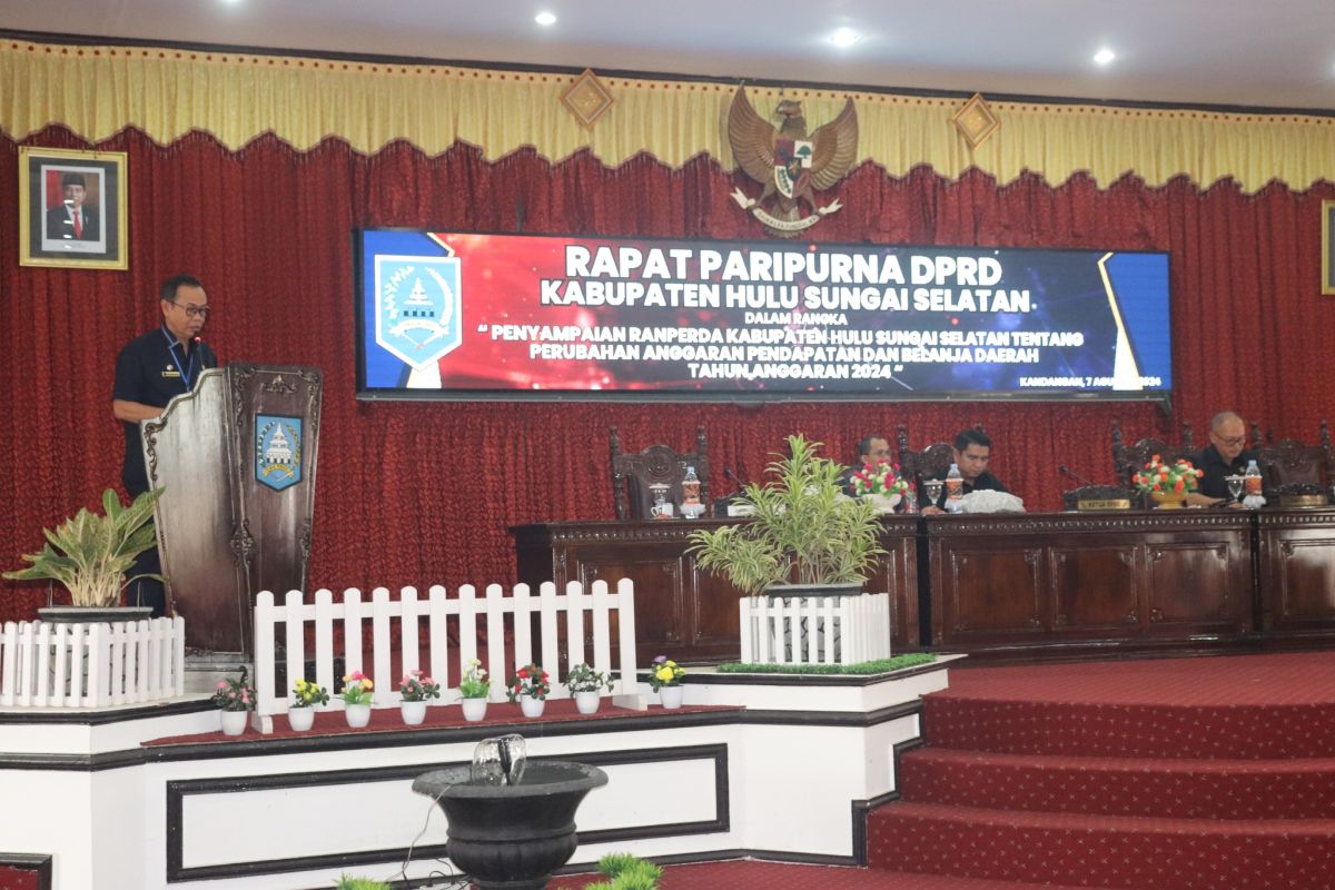 Sekda HSS sampaikan Raperda APBD Perubahan 2024