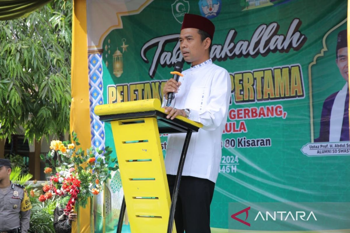 Bupati dan Abdul Somad letak batu pertama kelanjutan pembangunan SD Al-Washliyah 80 Kisaran