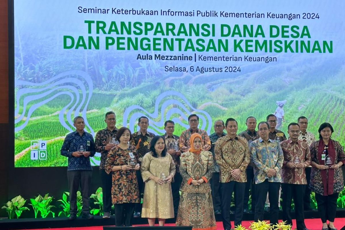 Kanwil DJP Banten raih penghargaan PPID Tingkat II Kategori Informatif