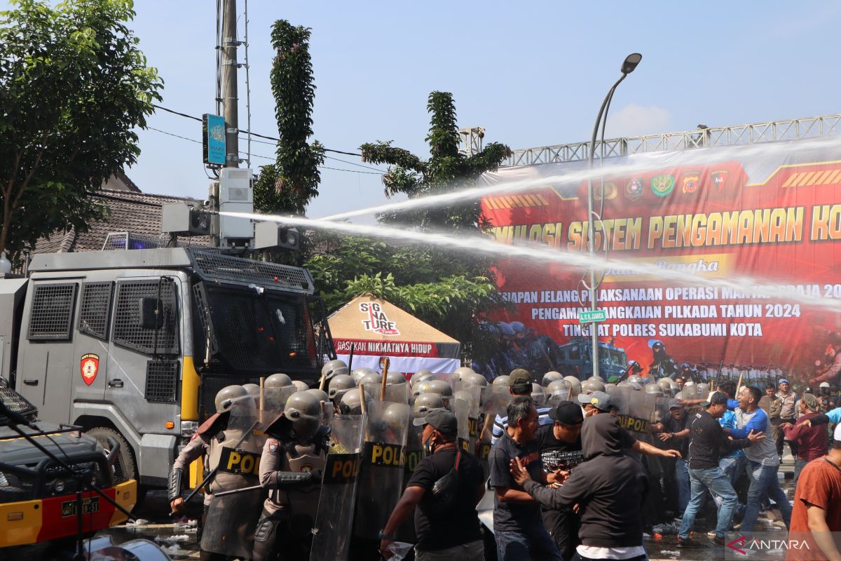 Personel gabungan gelar simulasi sistem pengamanan Pilkada 2024