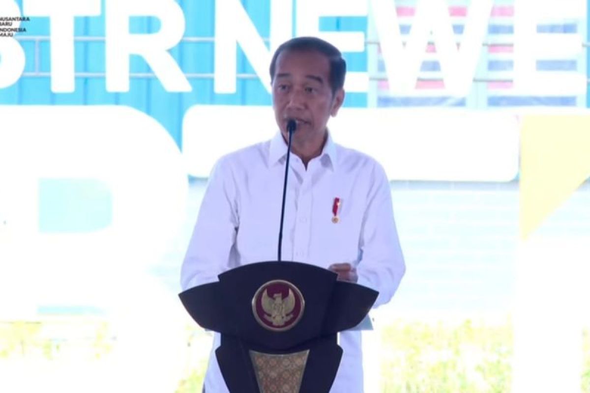 Jokowi: Pabrik anoda baterai litium KEK Kendal perkuat ekosistem EV