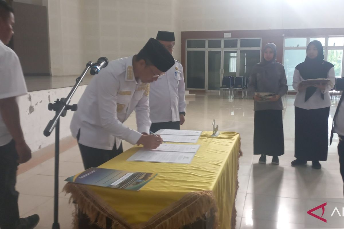 Bupati Bangka Tengah kukuhkan 288 anggota BPD