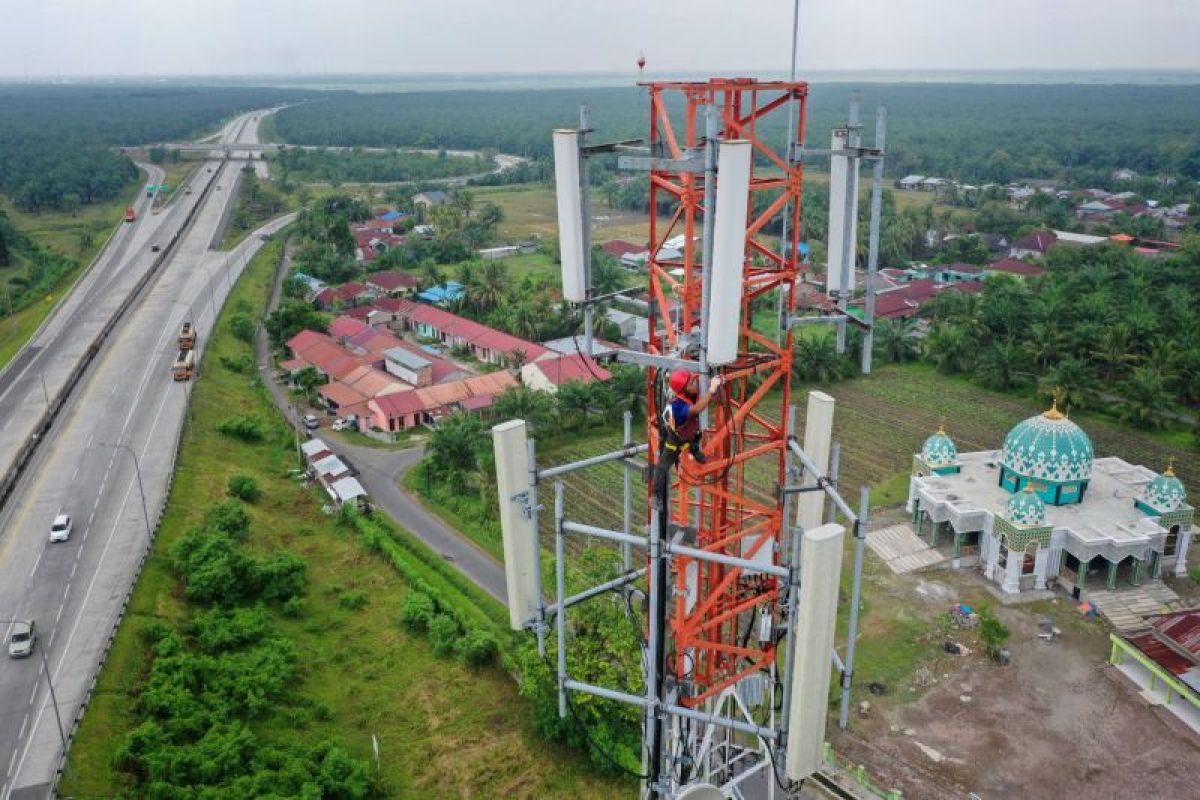 Laba bersih XL Axiata naik 58 persen di semester I 2024