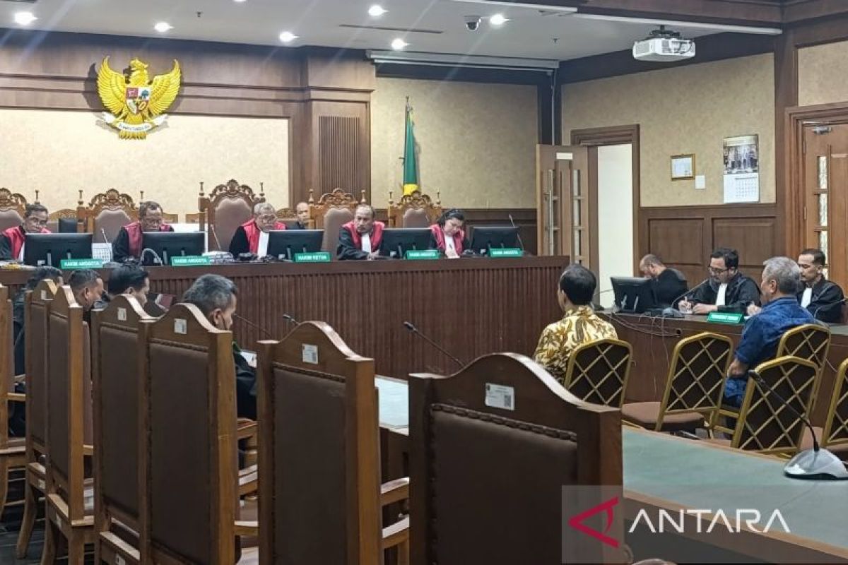 Hakim tolak eksepsi eks Kepala Balai KA kasus korupsi Besitang-Langsa