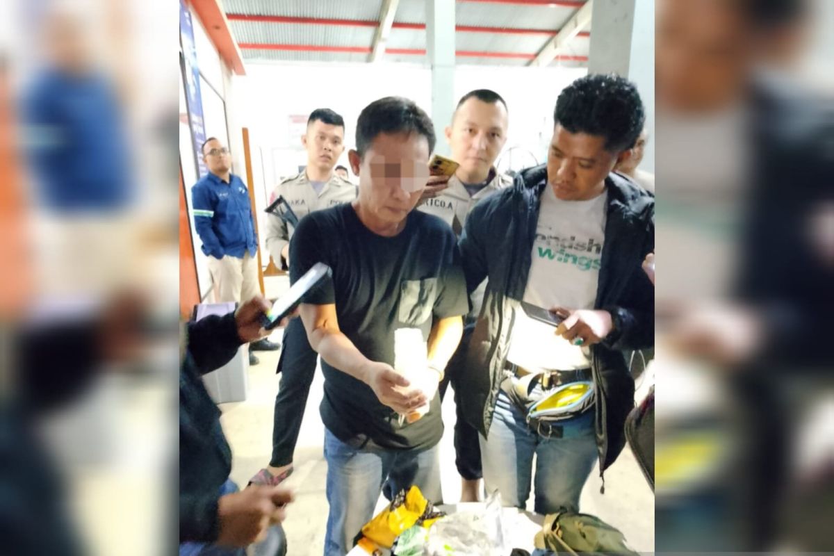 Tim gabungan Ditpolairud Polda Babel ringkus kurir asal Palembang bawa 1 kilogram sabu