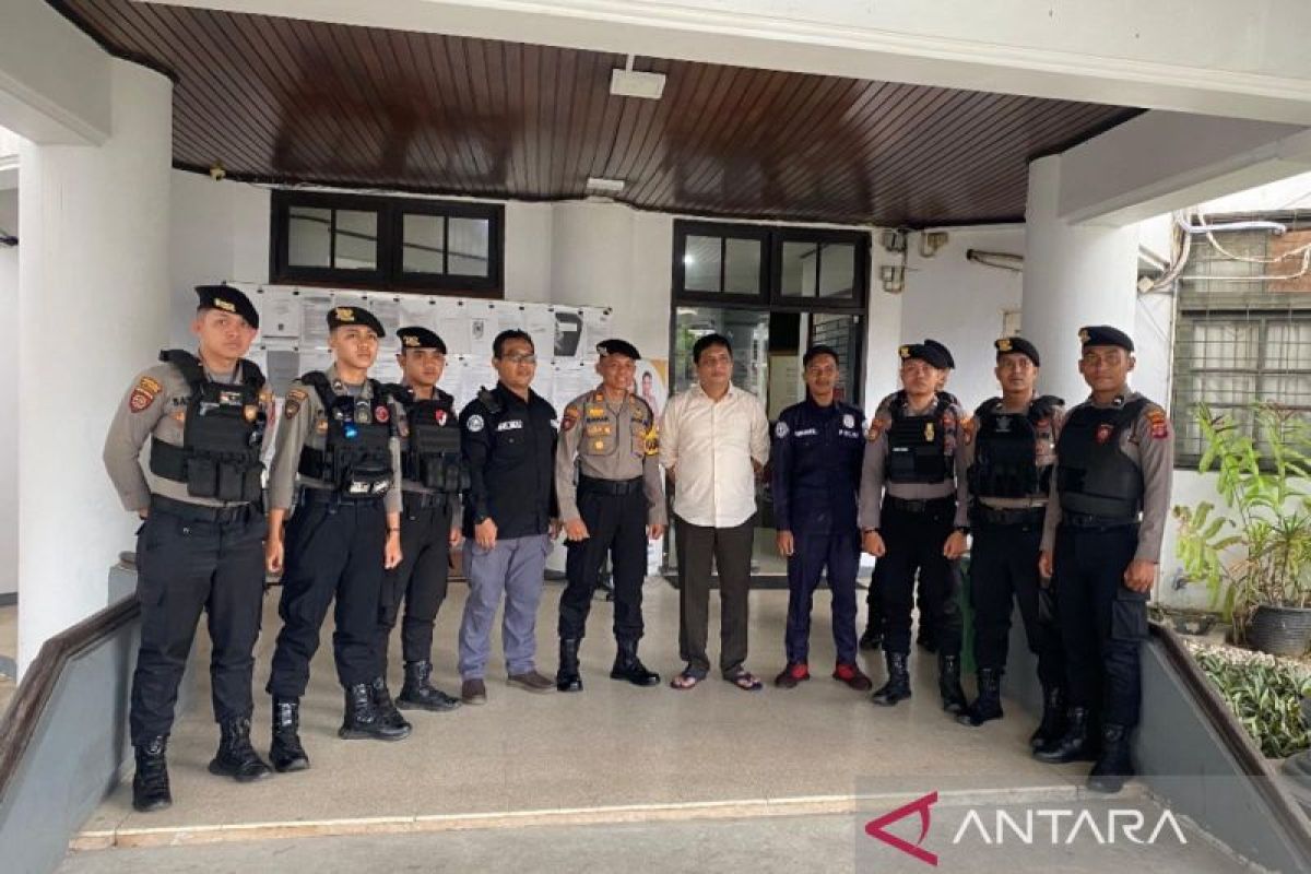 Polresta Samarinda patroli rutin  di KPU- Bawaslu jelang Pilkada 2024