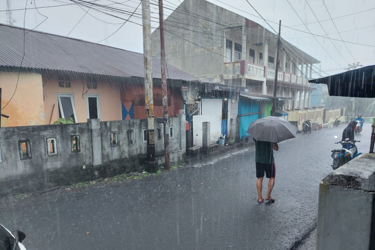 BMKG Ternate  minta warga waspadai dampak perkembangan cuaca