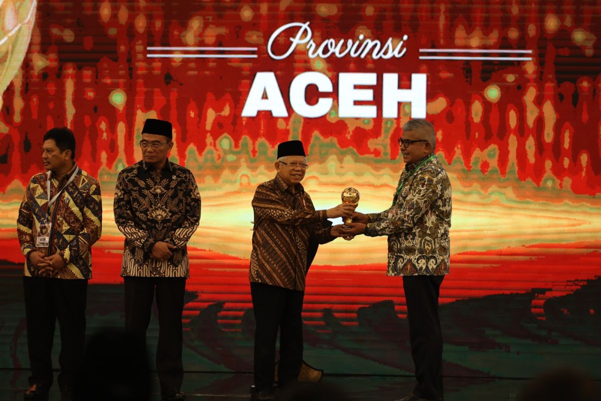 Provinsi Aceh bersama 23 kabupaten/kota terima UHC