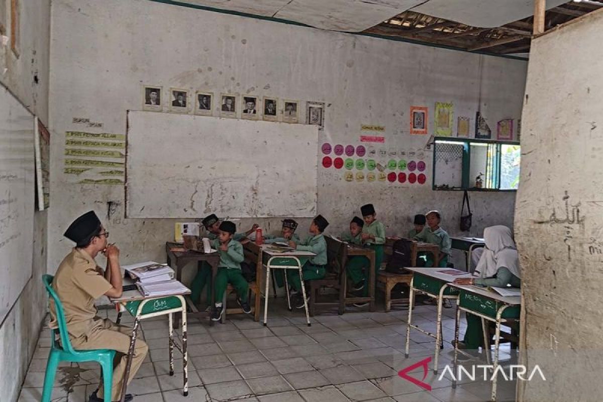 96 sekolah dasar negeri di Kabupaten Tangerang rusak berat