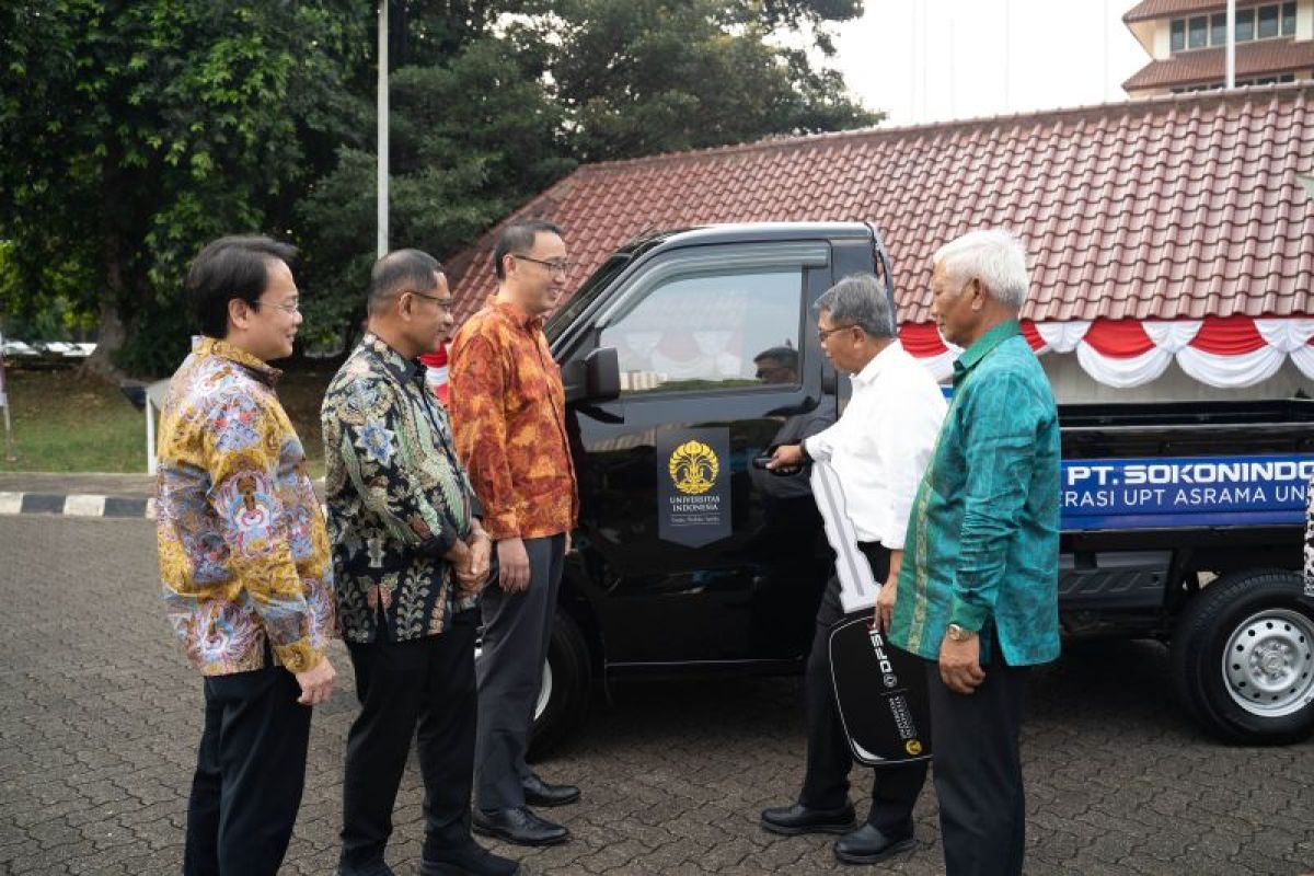 PT Sokonindo Automobile donasikan DFSK Super Cab ke UI