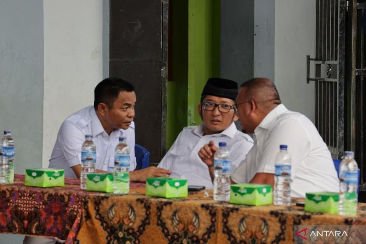 Menyigi hebatnya Program Pinjaman Modal Usaha Tanpa Bunga yang digagas Hendri Septa-Hidayat