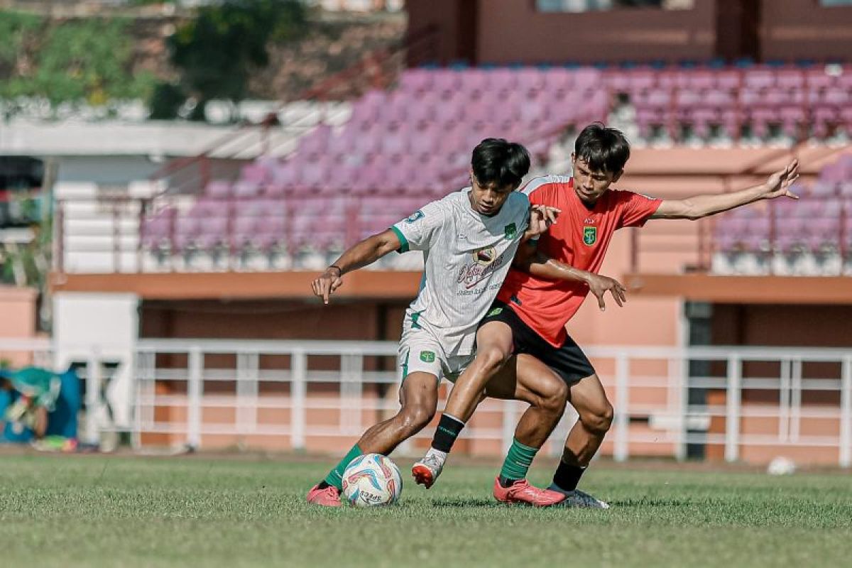 Liga 1: Munster beri kesempatan Widi Syarief berlatih di tim utama Persebaya