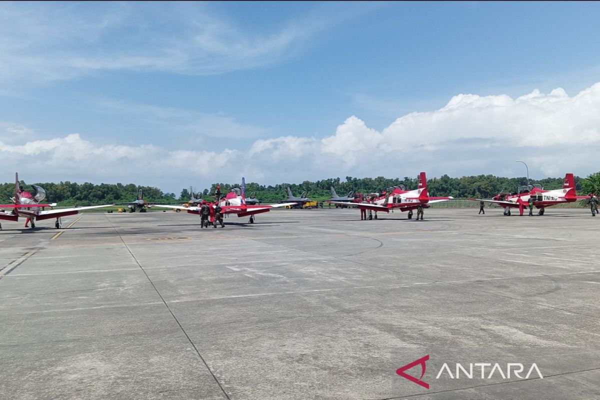 Tim Jupiter TNI AU tiba di Balikpapan, siap semarakkan HUT RI di IKN