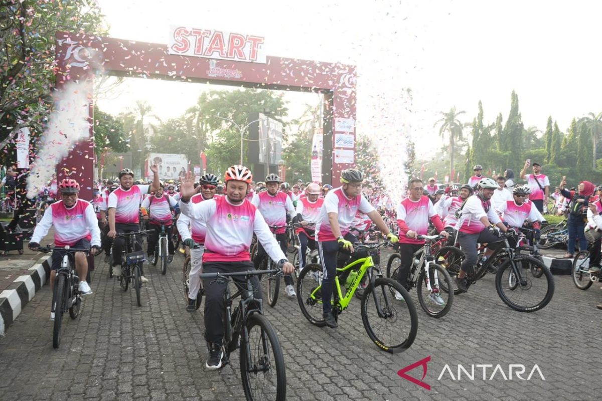 Fun bike hingga senam formasi kemerdekaan semarakkan HUT ke-79 RI di Bogor