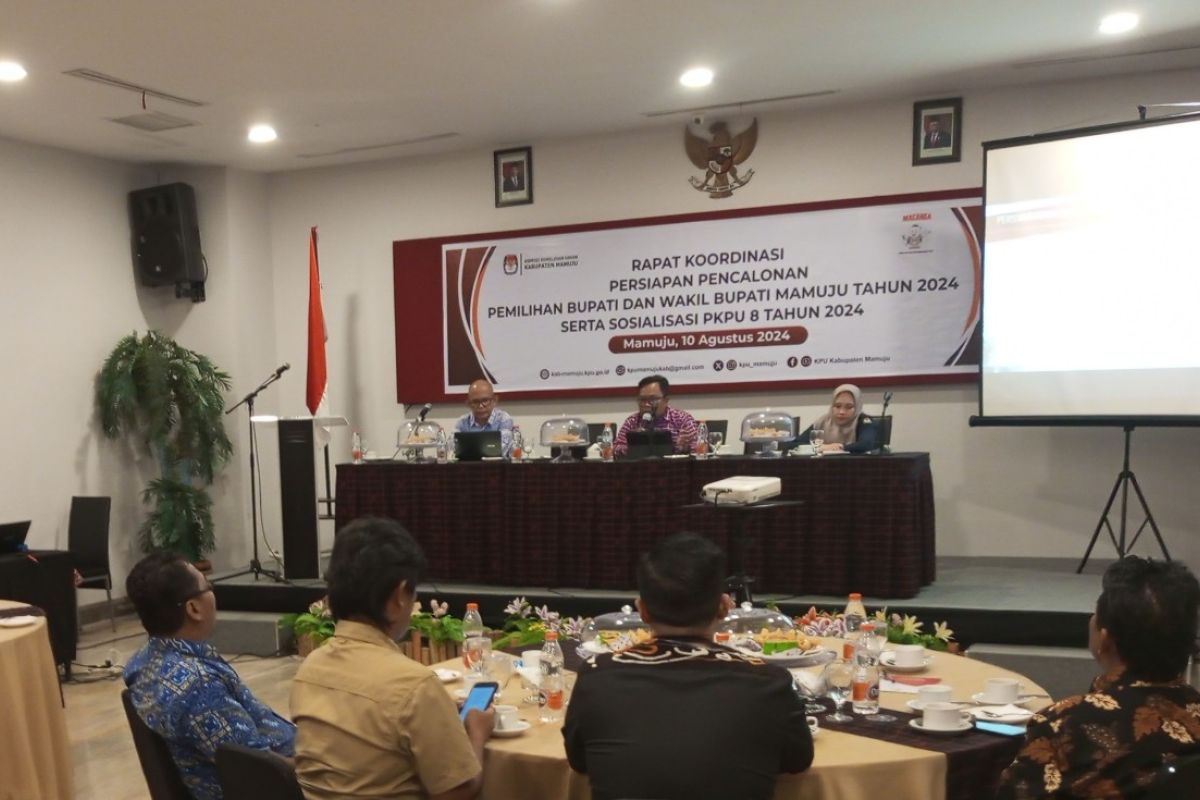KPU Mamuju sosialisasikan syarat maju calon bupati pada Pilkada 2024