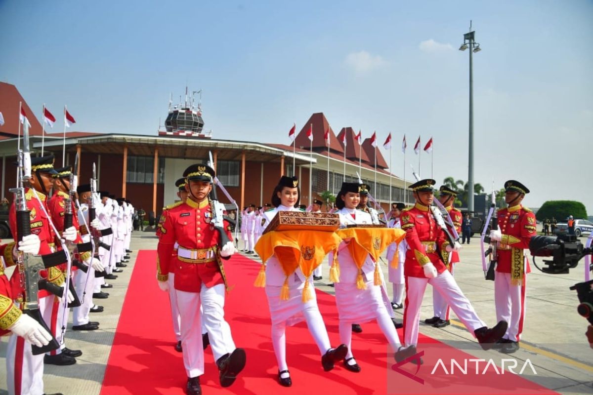 Bendera Pusaka dan Teks Proklamasi tinggalkan Jakarta menuju IKN