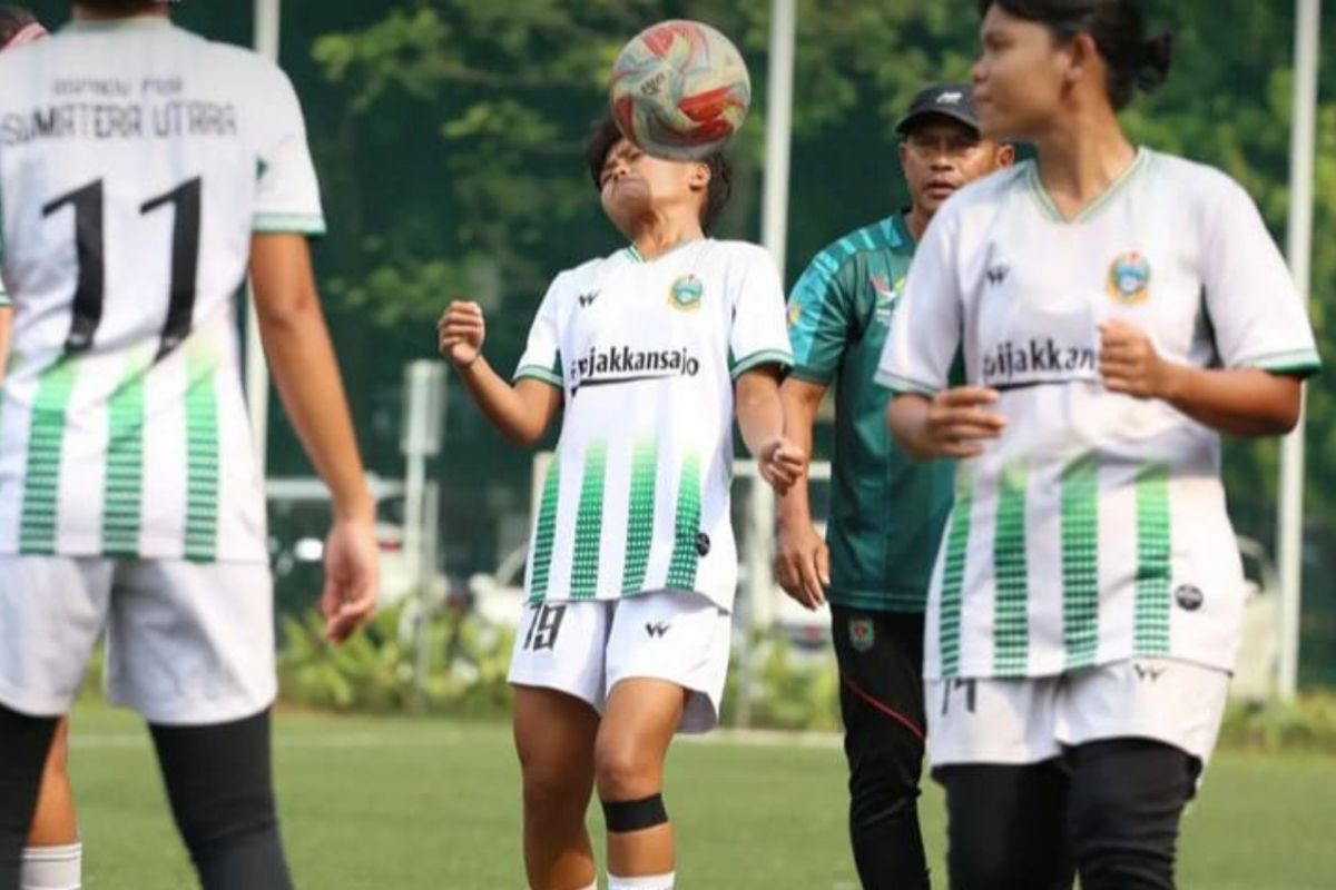 Sepak bola putri Sumut tetap  optimistis meski masuk grup berat di PON