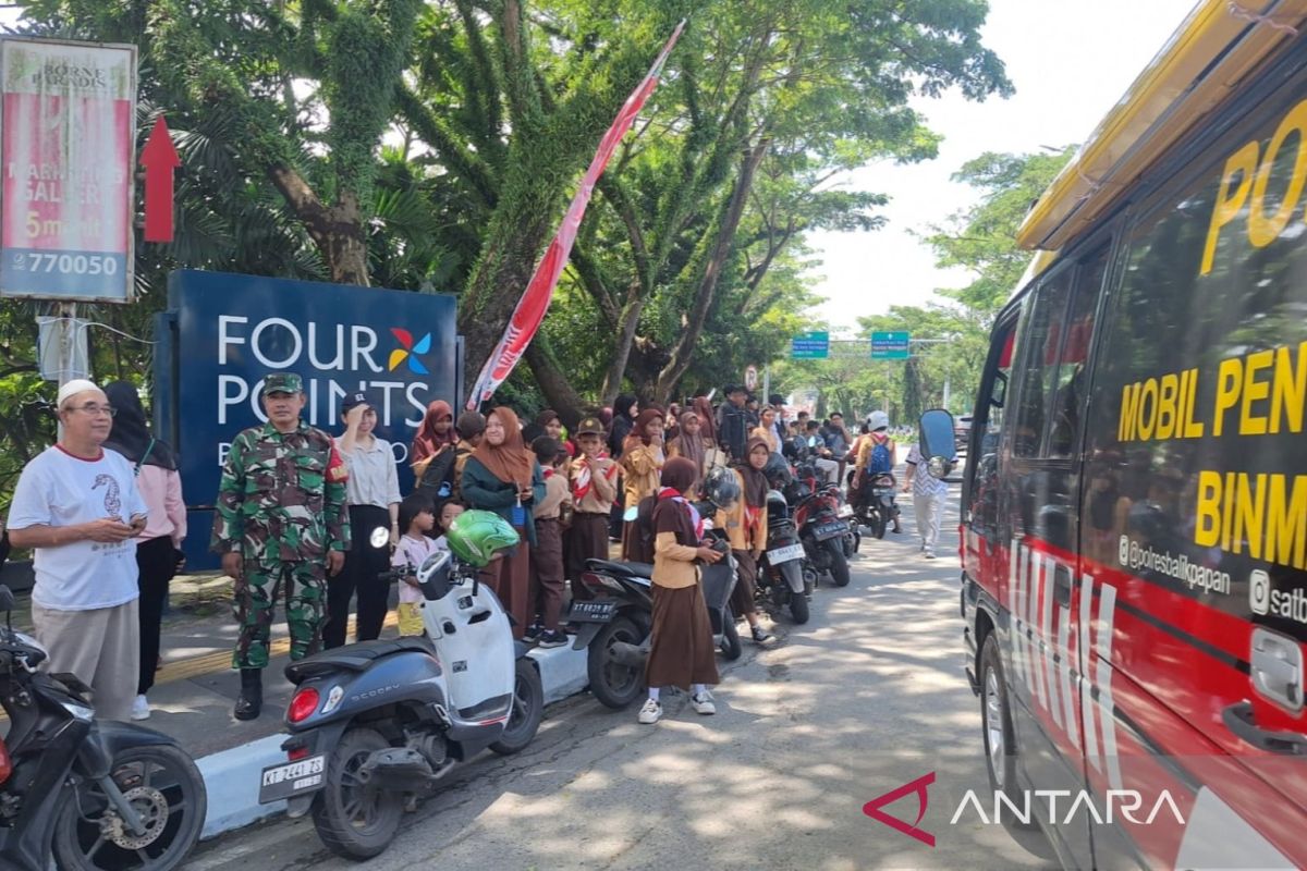 Kirab bendera pusaka dan teks Proklamasi disambut 9.044 pelajar Kota Minyak