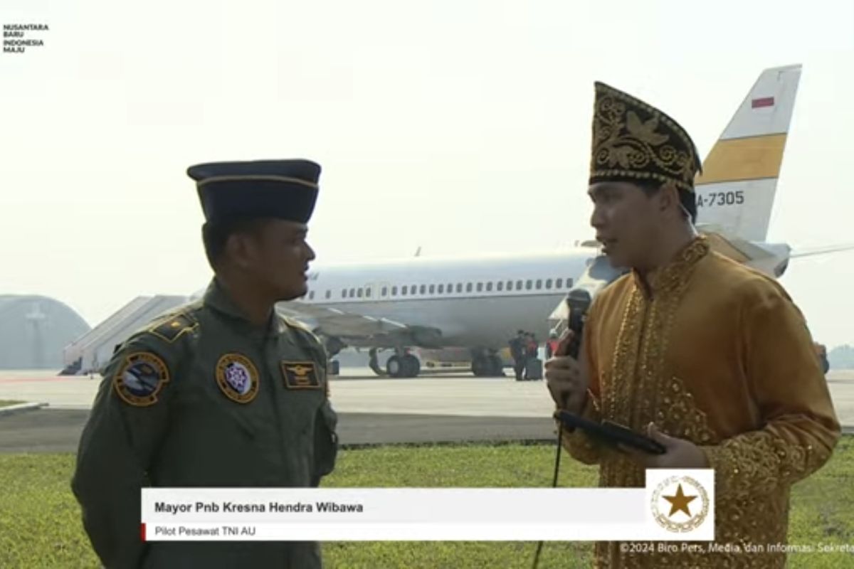 Mayor Kresna terbangkan bendera Merah Putih dan teks proklamasi ke IKN