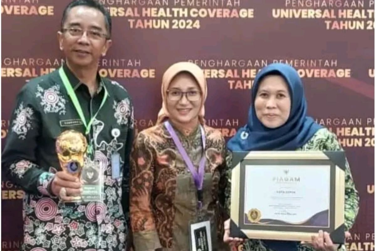 Depok raih penghargaan UHC Awards usai capai 103,13 persen