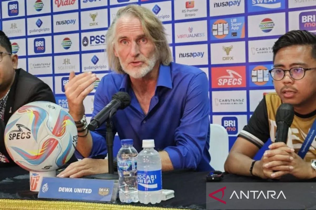 Riekerink targetkan tiga poin ketika Dewa United jumpa PSM Makassar