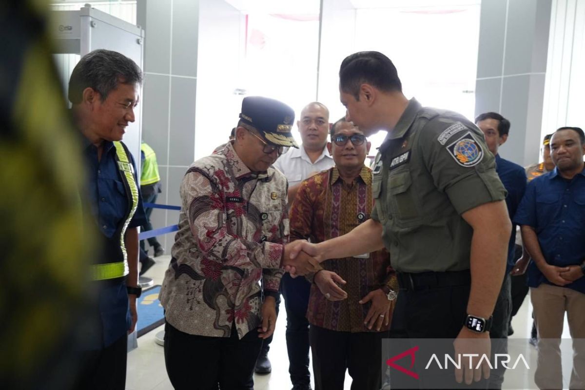 Sejumlah menteri tiba di Kaltim  untuk paripurna kabinet perdana di IKN