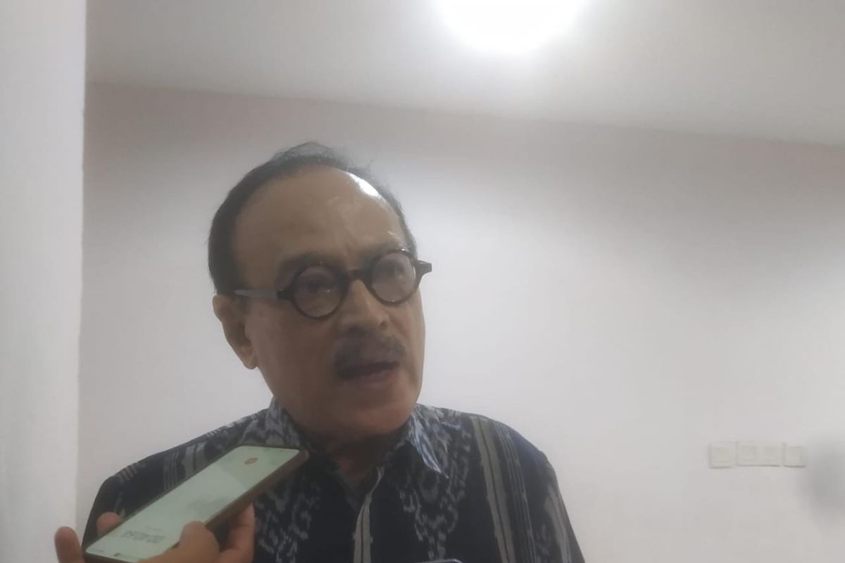 Eros Djarot nilai pengunduran diri Airlangga sebagai kudeta Golkar