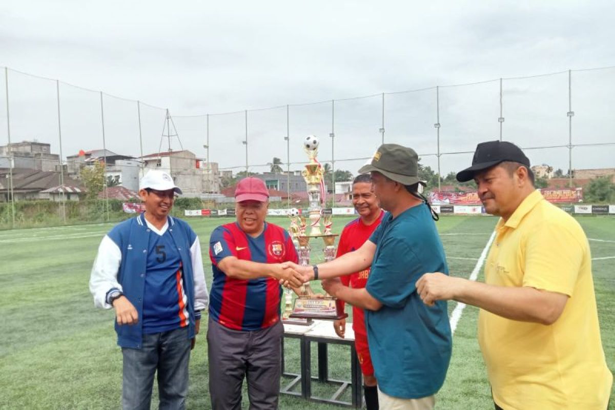 Tampil memukau, PetroChina FC Raih Juara II Turnamen Mini Soccer Gubernur Jambi Cup usia 50 tahun