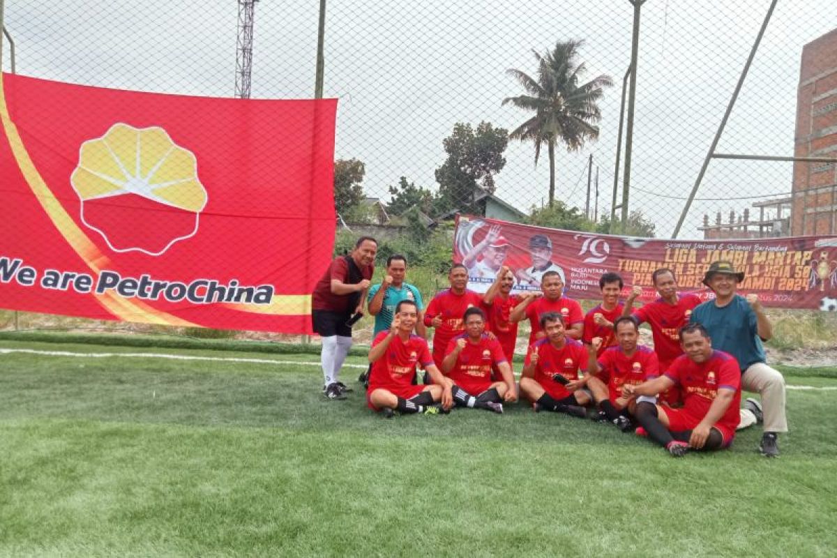 Peringati HUT RI ke-79, PetroChina ikut turnamen mini soccer liga Jambi Mantap,piala Gubernur Jambi usia 50 tahun.