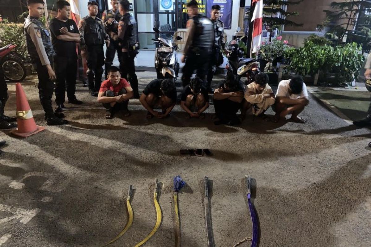 Polisi gagalkan tawuran di Jaktim serta tangkap delapan remaja pelaku