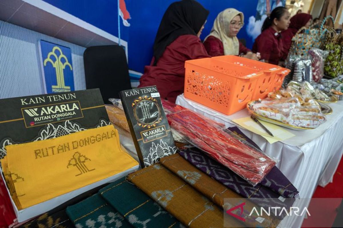 Pameran produk warga binaan pemasyarakatan di Palu