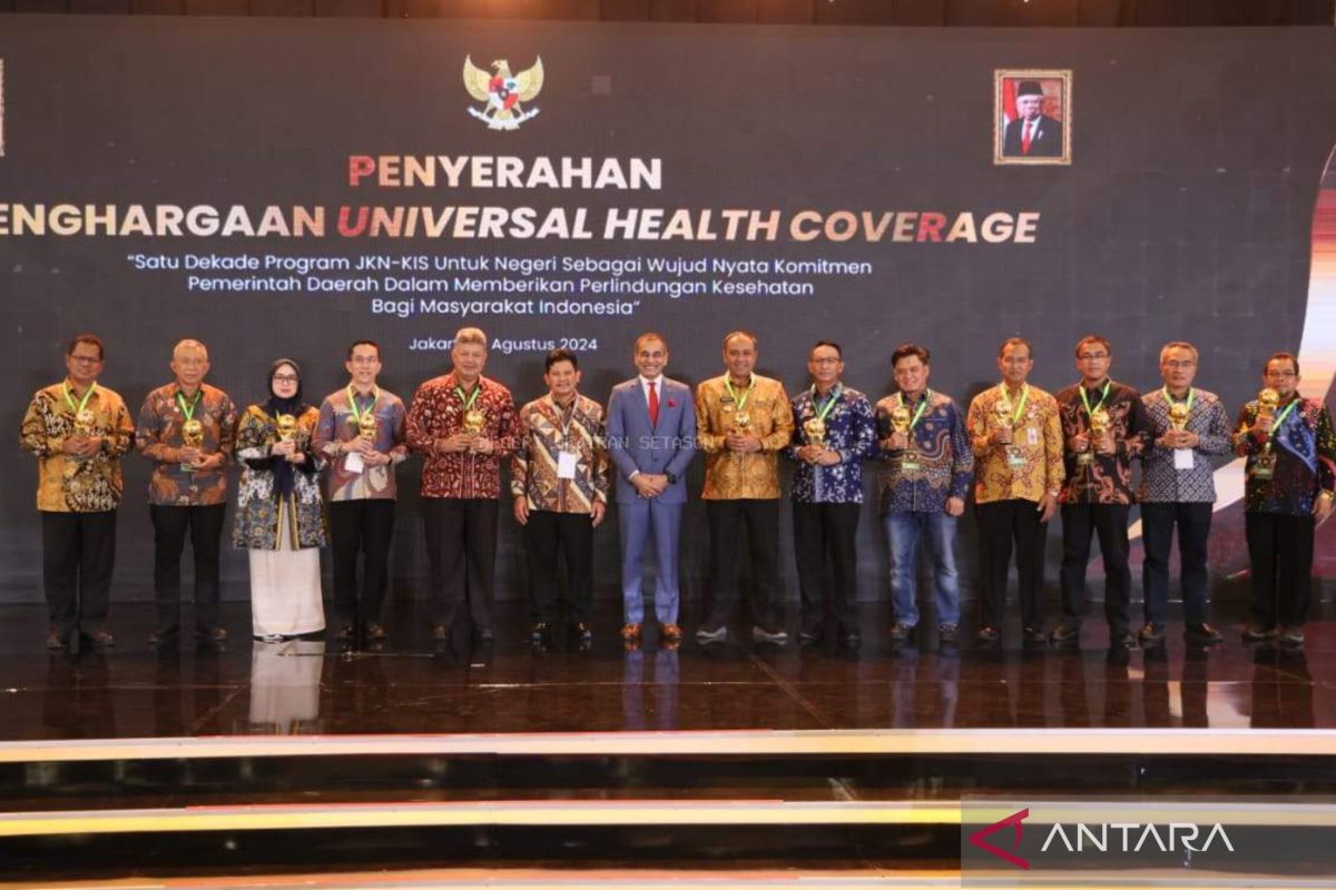 Bangka Barat terima penghargaan UHC