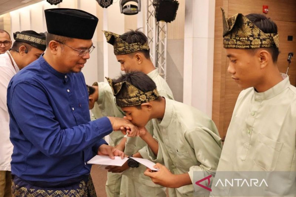 Berbagi kebahagiaan di momen alih kelola, PHR santuni 230 anak yatim