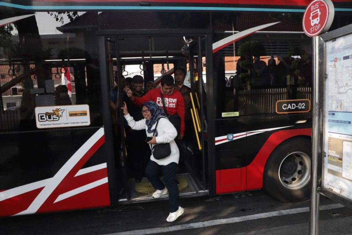 Rangkaian HUT RI, Pemkot Surabaya beri promo tarif Bus-Parkir Rp79