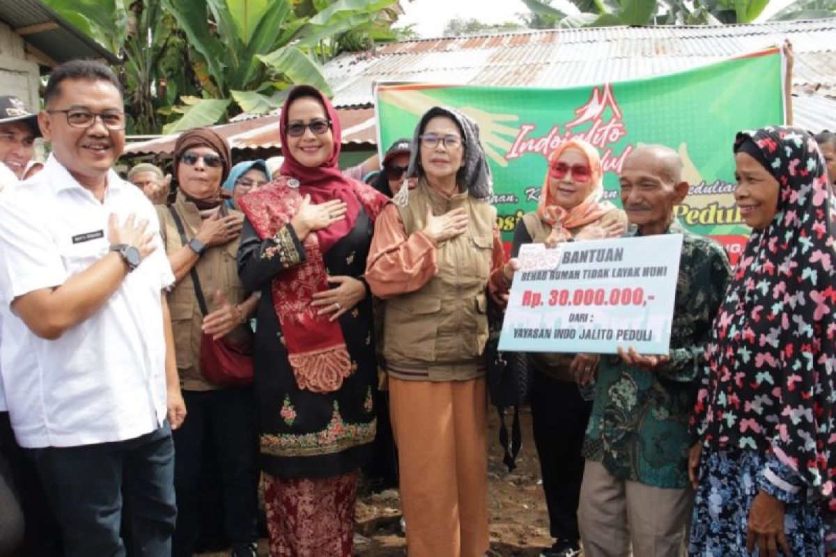 Kolaborasi Pemko Payakumbuh dan Indo Jalito Peduli salurkan bantuan rehab Rumah Tidak Layak Huni