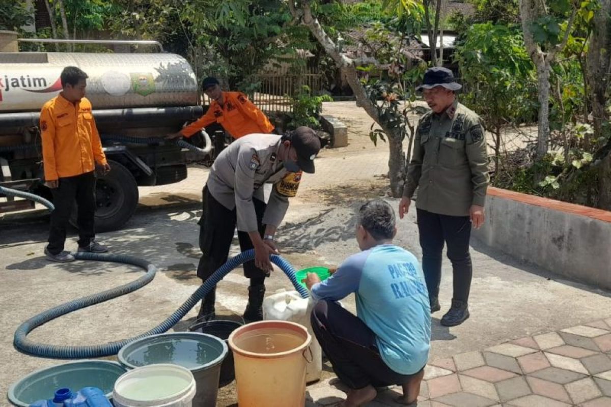 BPBD Trenggalek pasok air bersih ke lima kecamatan terdampak kekeringan