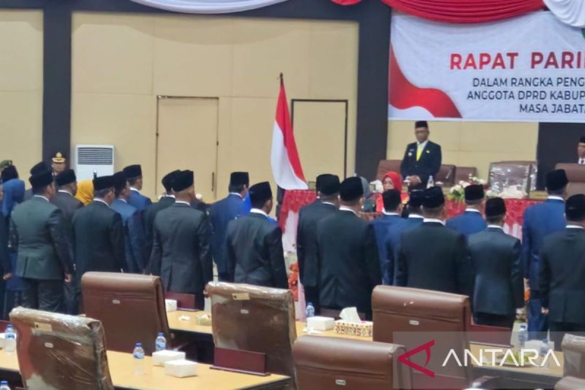 35 anggota DPRD Tapsel periode 2024-2029 dilantik hari ini, ini nama-namanya